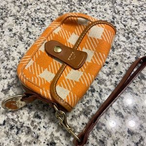 Vintage checkered Dooney and Bourke wristlet